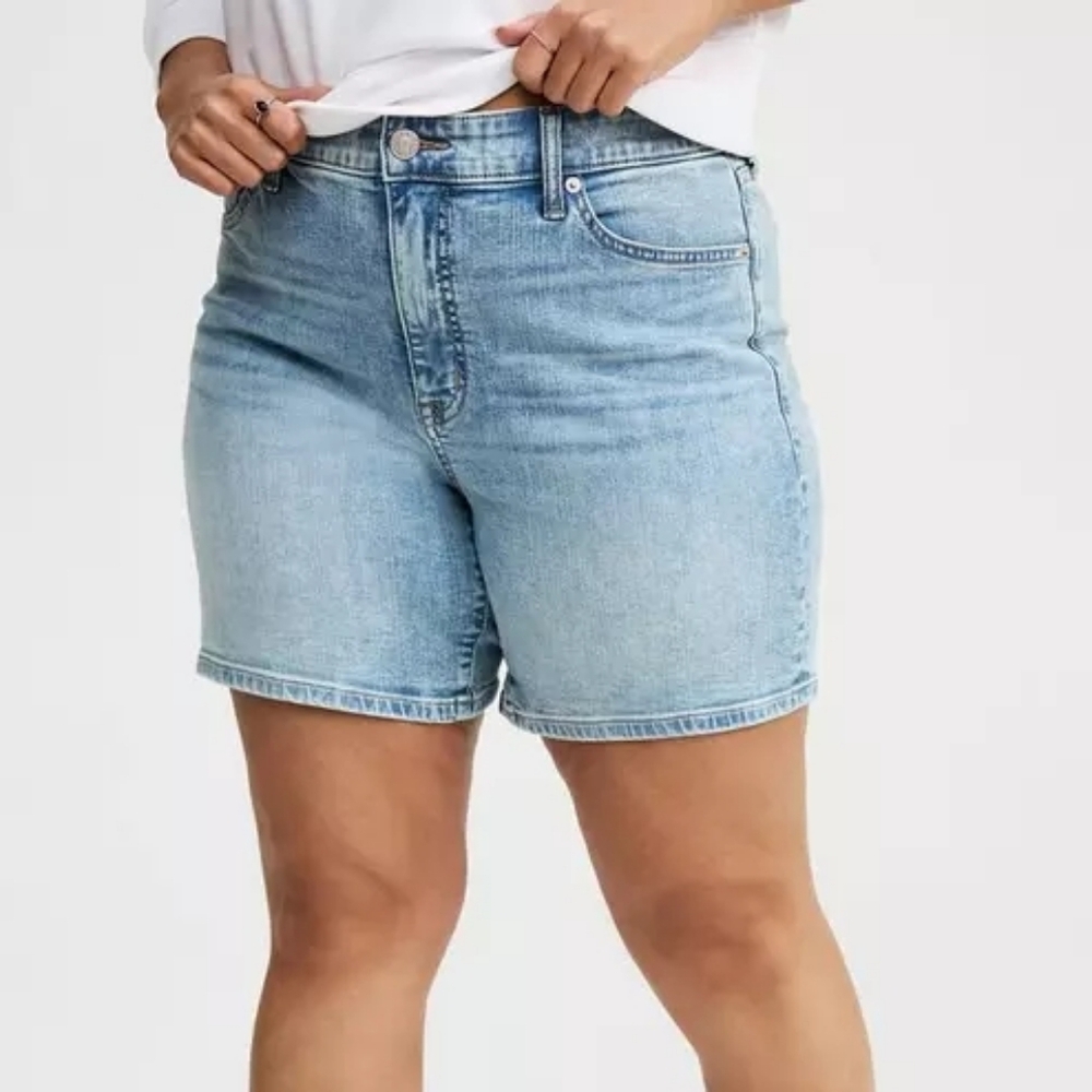 ✨SOLD✨ Torrid 7" Denim Shorts Sz 14 Vintage Stretch High Rise - Picture 1 of 9